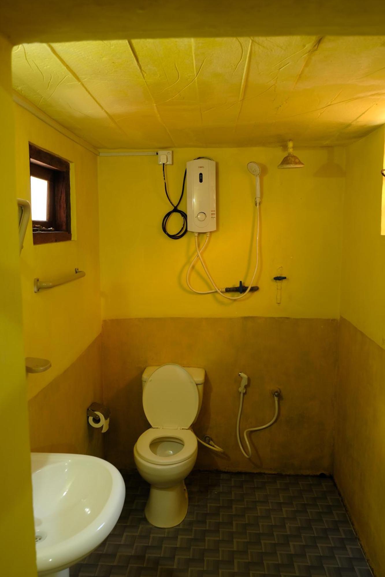 Menaka Homestay Тангале Екстериор снимка