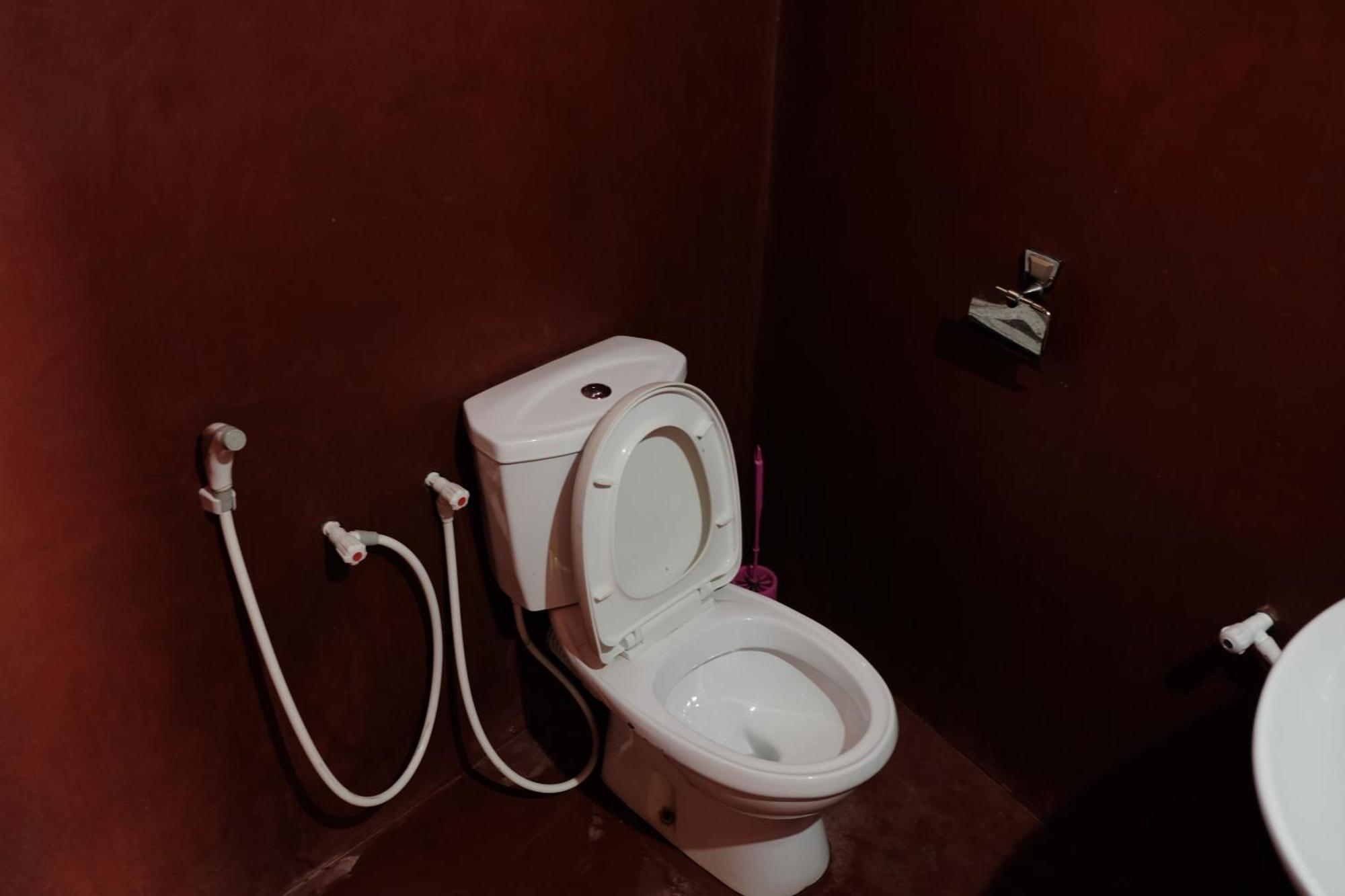 Menaka Homestay Тангале Екстериор снимка